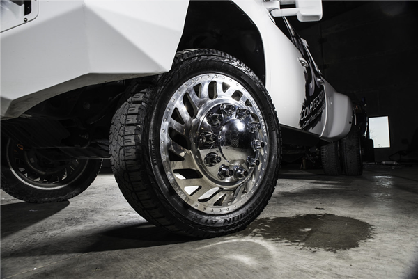 AMERICAN FORCE (TWISTER) 26X8.25 8X200 GLOSS BLACK